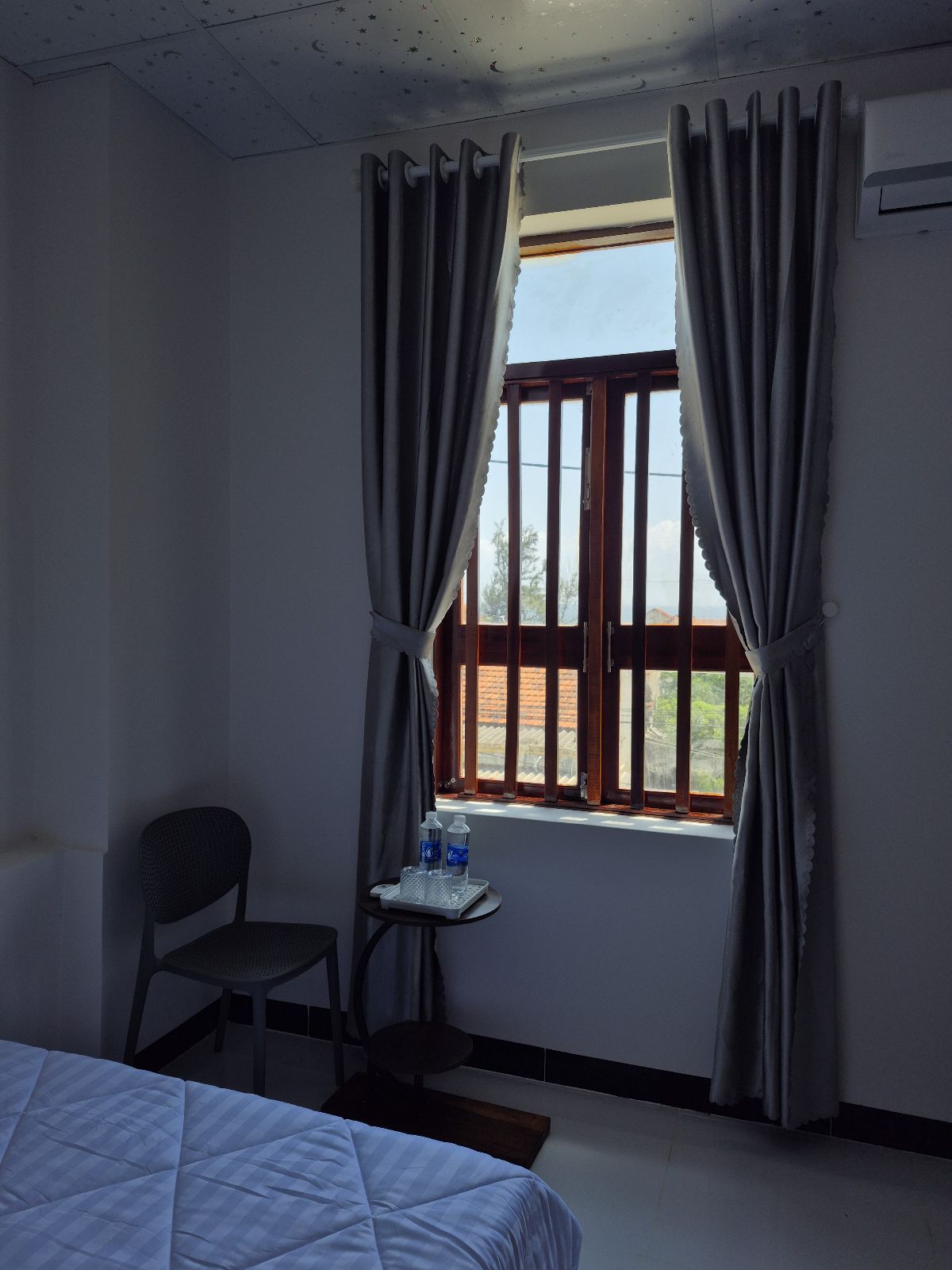Phòng 103